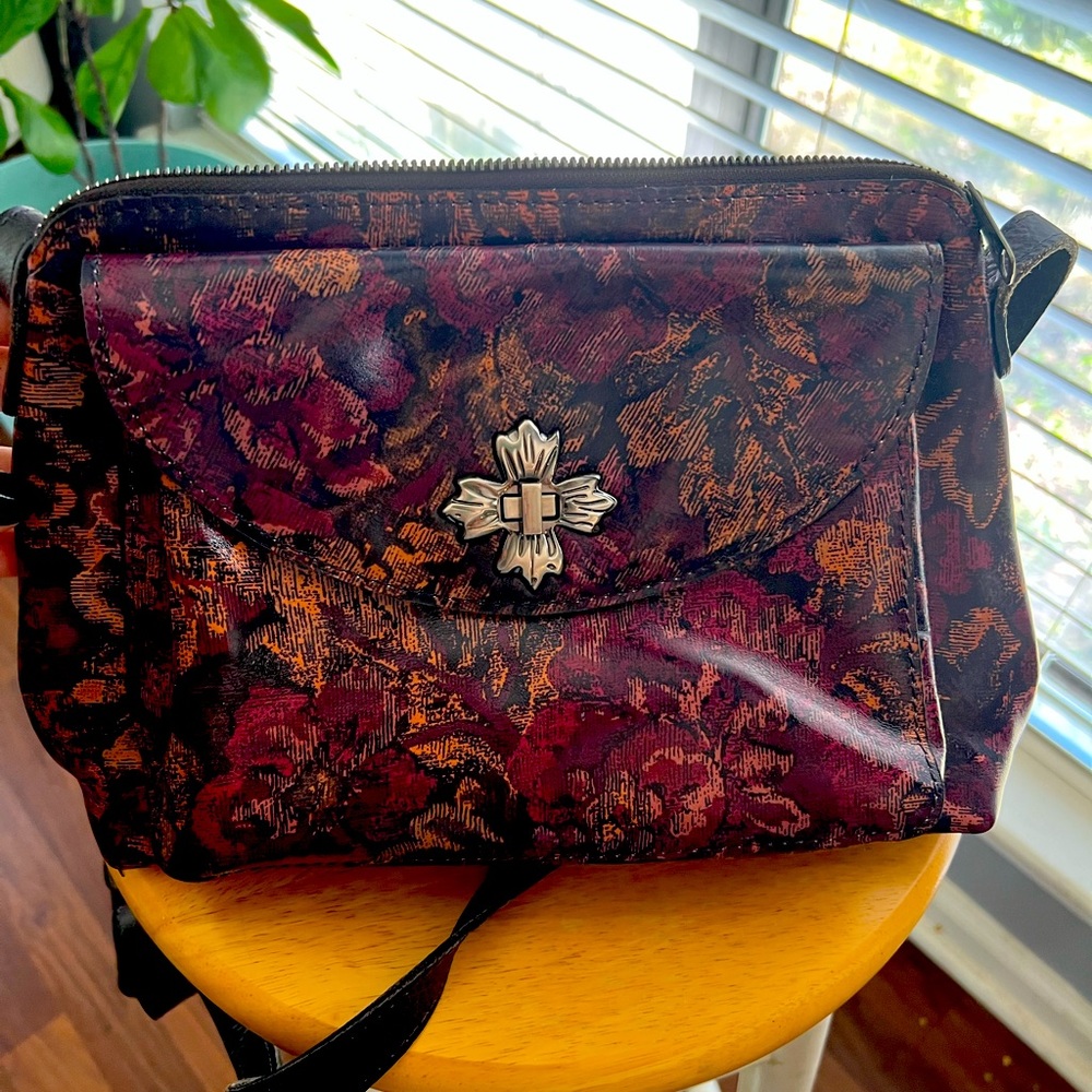 Patricia Nash flower design bag